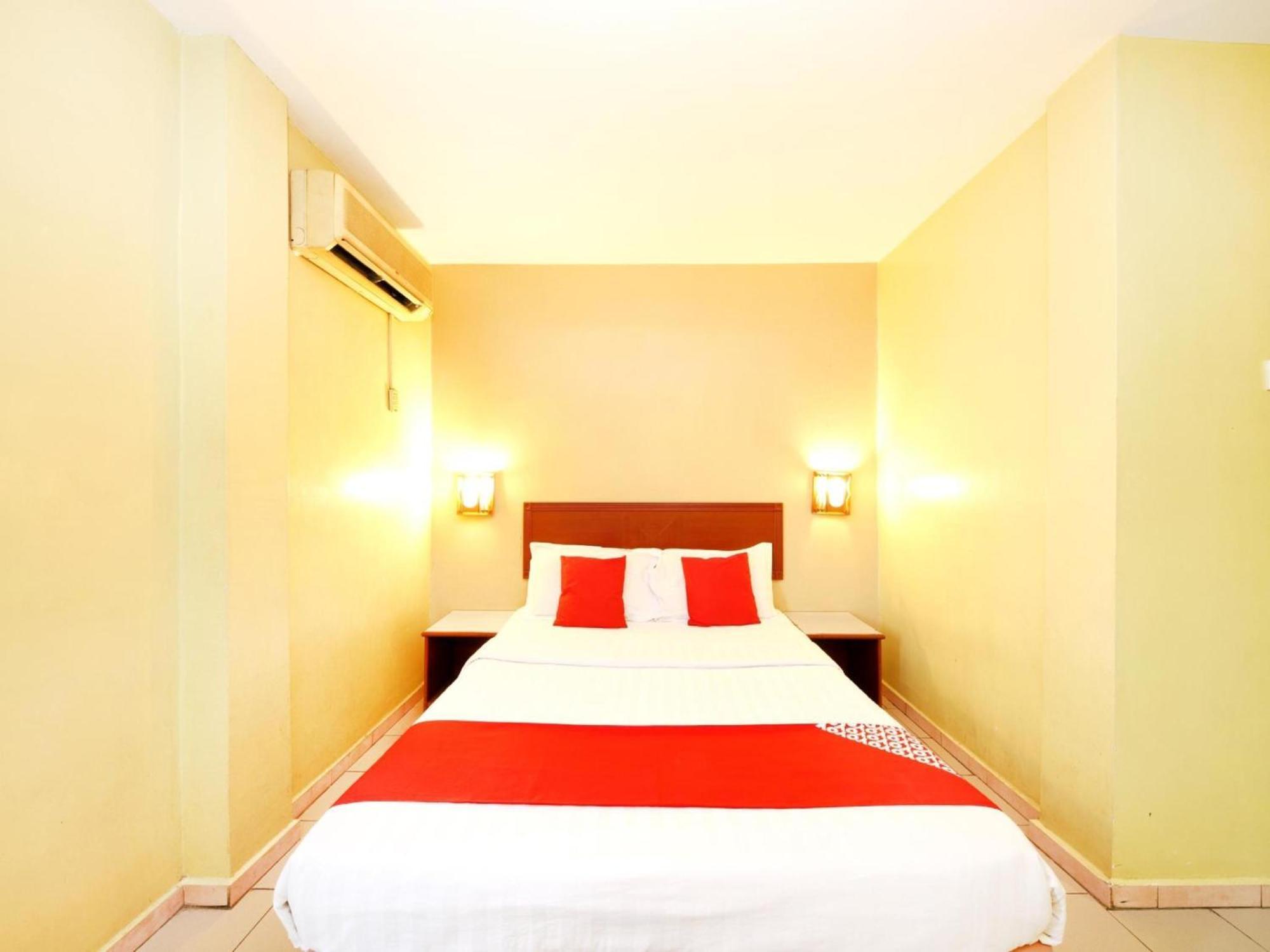 Super Oyo 447 Comfort Hotel Meru Klang Exterior foto
