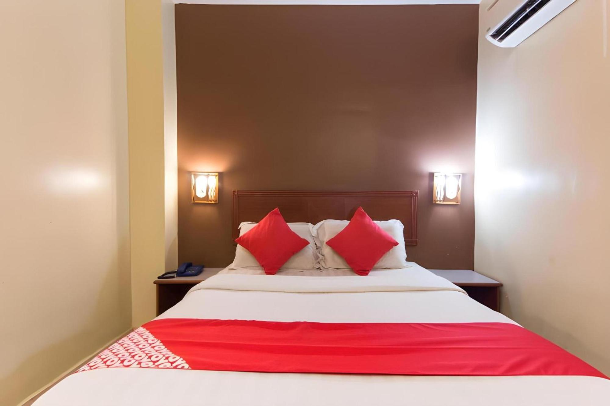 Super Oyo 447 Comfort Hotel Meru Klang Exterior foto