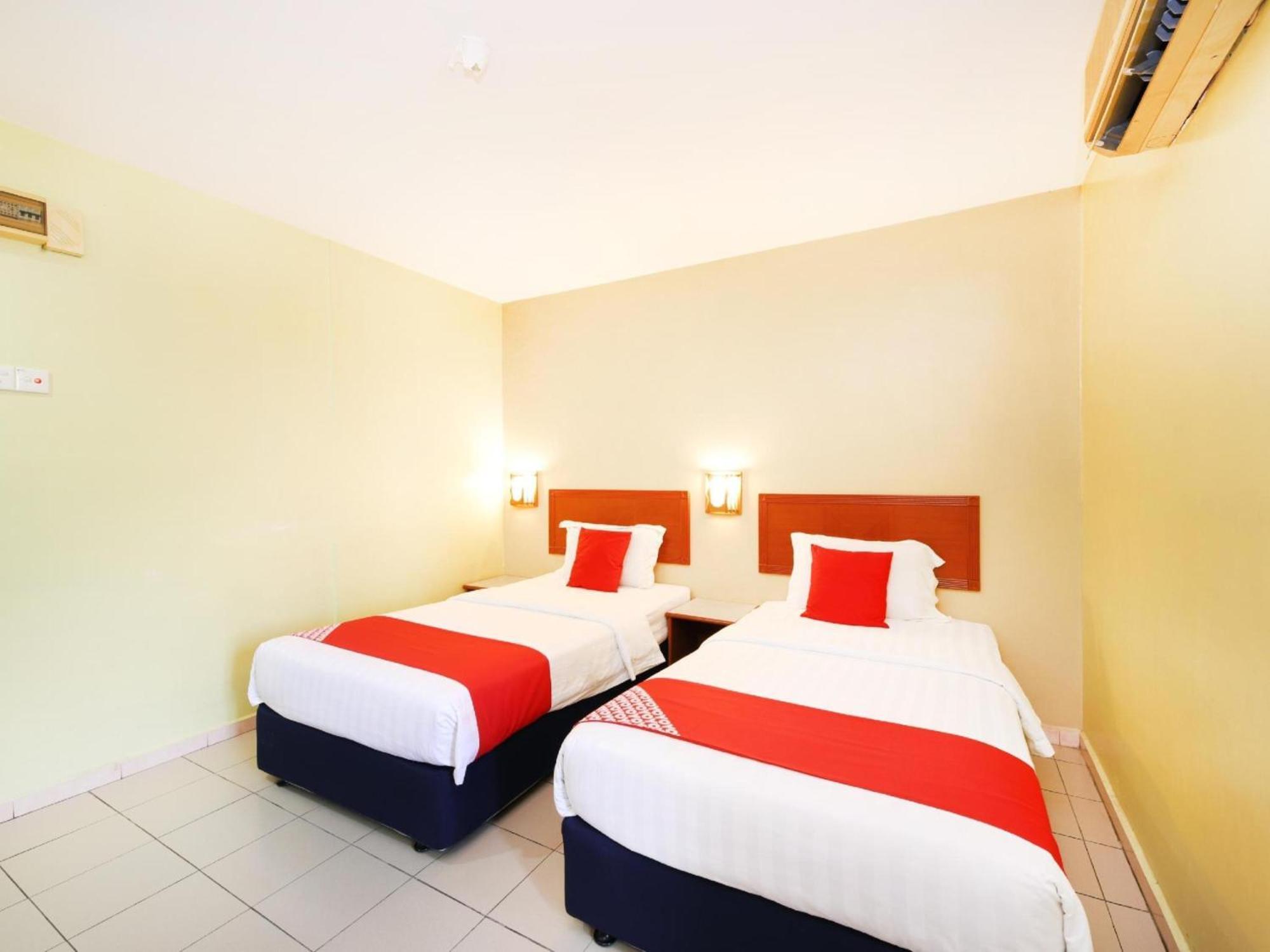 Super Oyo 447 Comfort Hotel Meru Klang Exterior foto