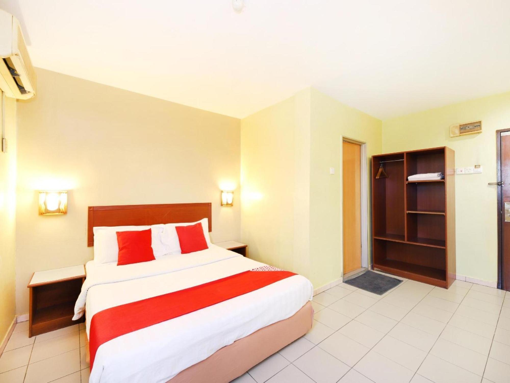 Super Oyo 447 Comfort Hotel Meru Klang Exterior foto
