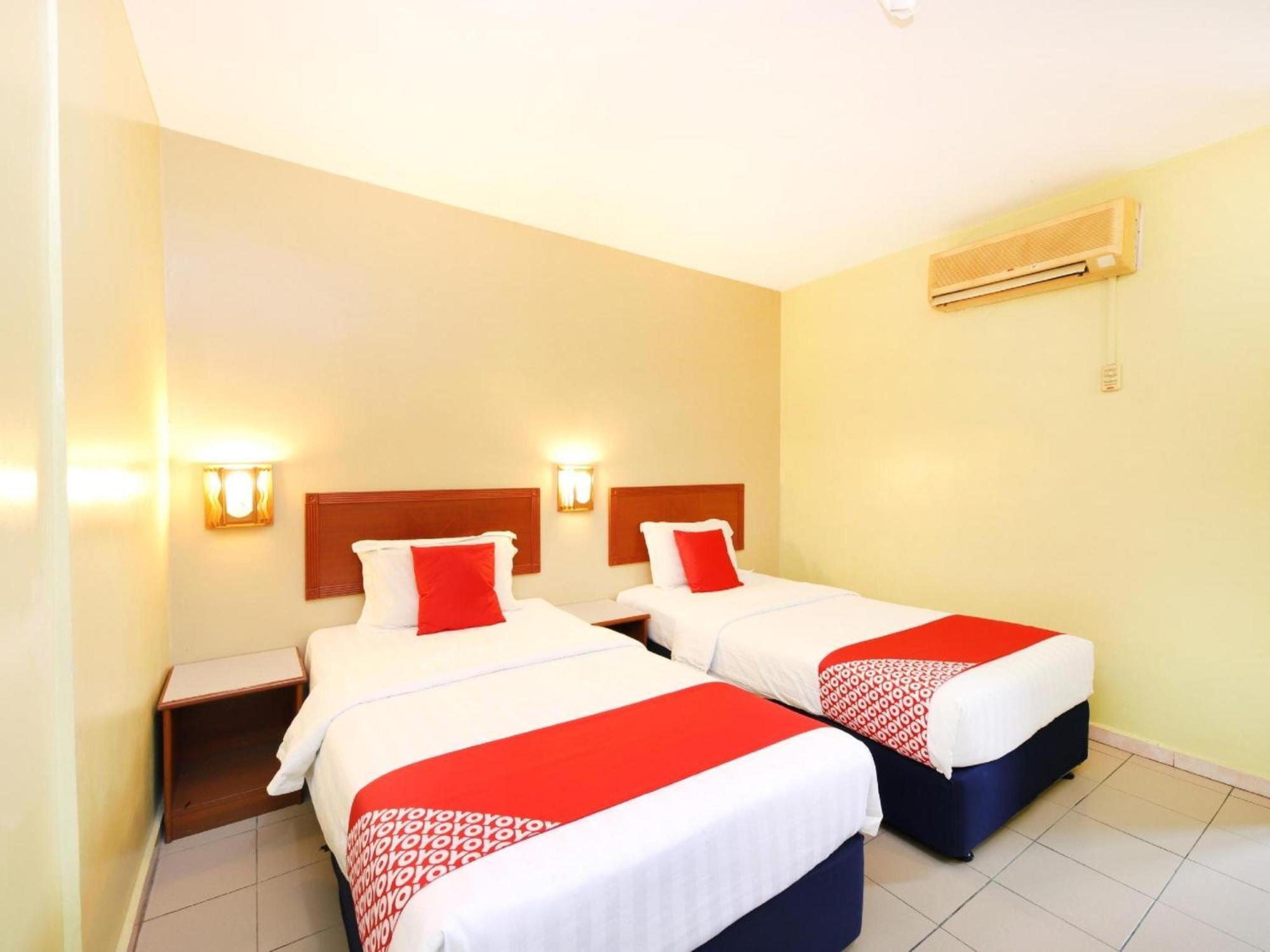 Super Oyo 447 Comfort Hotel Meru Klang Exterior foto